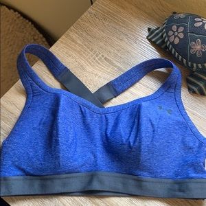 Under Armour Heat Gear Compression Sports Bra
